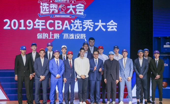 特写| cba选秀来了草根球员,这是飞蛾扑火的青春故事
