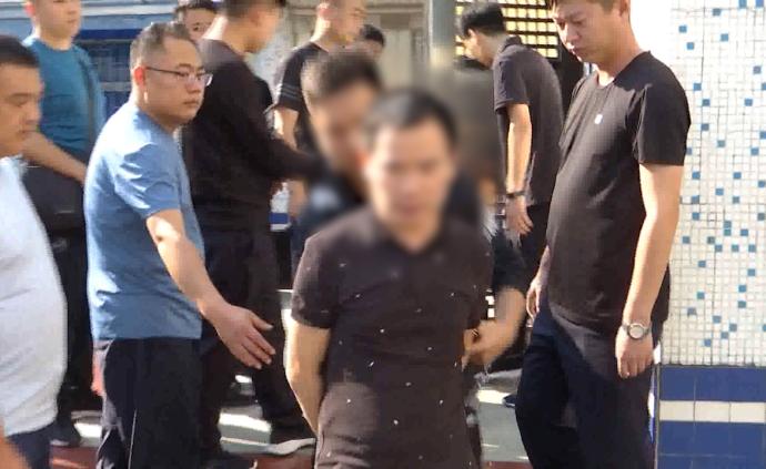 广宁多警联动端掉两个非法制造假烟窝点 刑拘20人 案值达4000多万