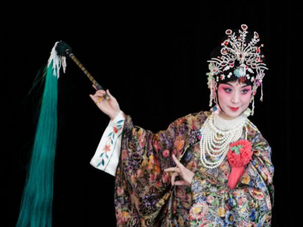 我是京剧演员史依弘,如何扎根传统的创新艺术,问我吧!