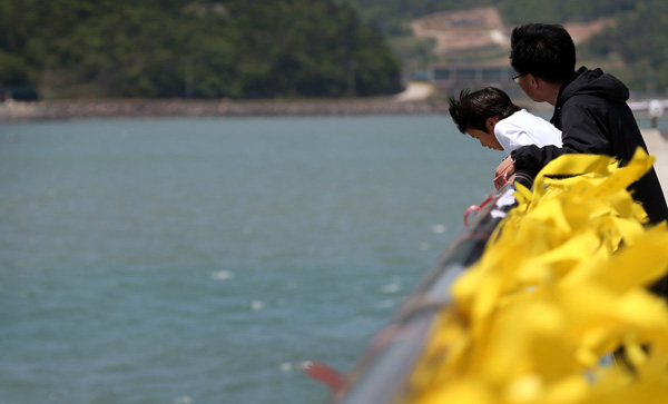 韩国民众筹4亿韩元拍岁月号沉船事故纪录片