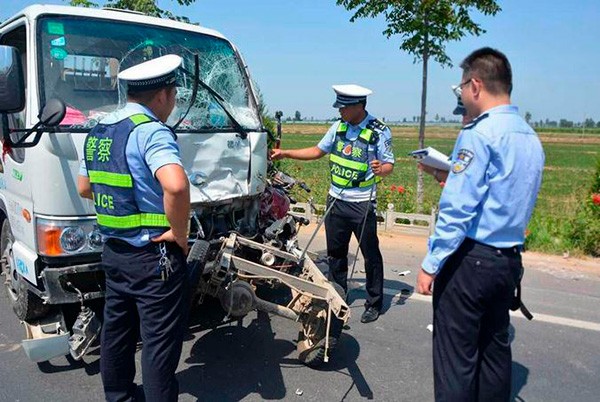 陕西沿黄公路6死1伤交通事故：肇事司机涉嫌饮酒后疲劳驾驶