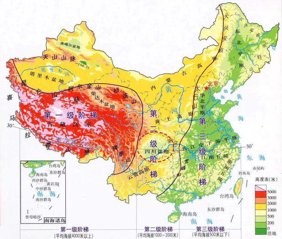 中国地势三级阶梯示意图,四川盆地位置居中.图片