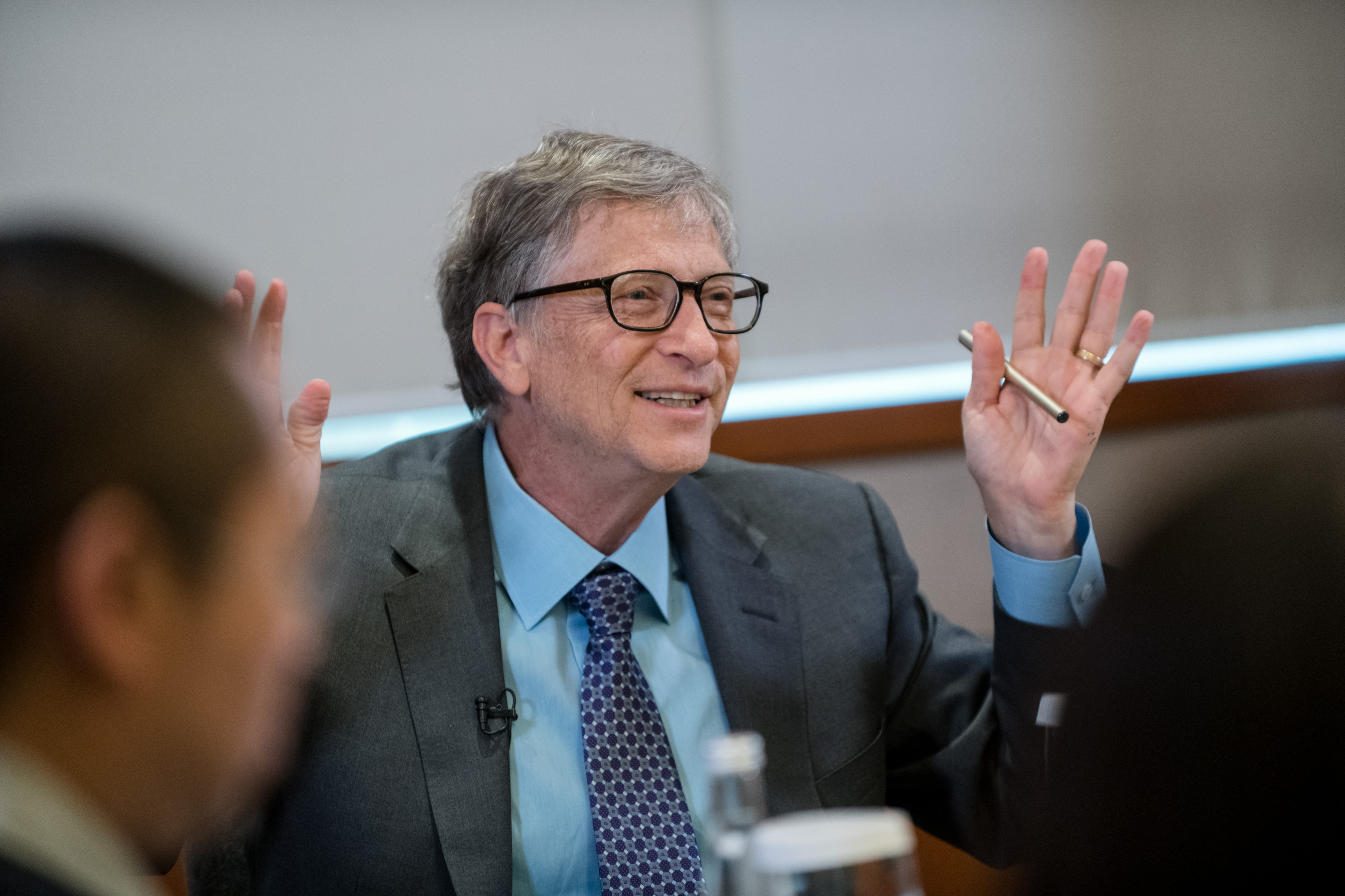 中文字幕《人物传记-解秘比尔盖茨 Decoding Bill Gates》全三集_哔哩哔哩 (゜-゜)つロ 干杯~-bilibili