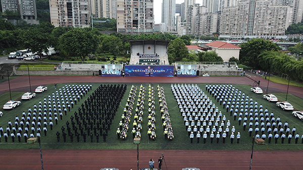 重庆警方启动国庆安保大巡防，将人员密集场所列为重点