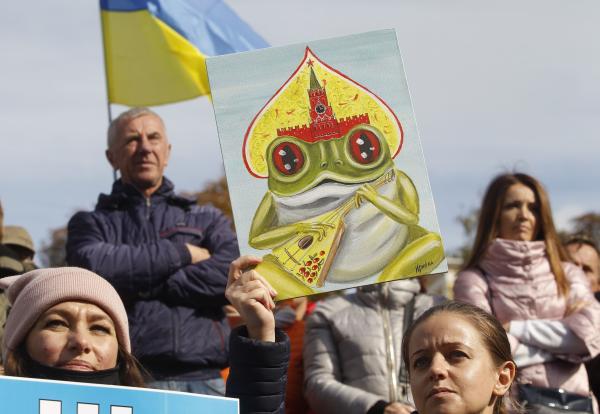 乌克兰多地发生针对总统的民众集会，反对给予顿巴斯特殊地位