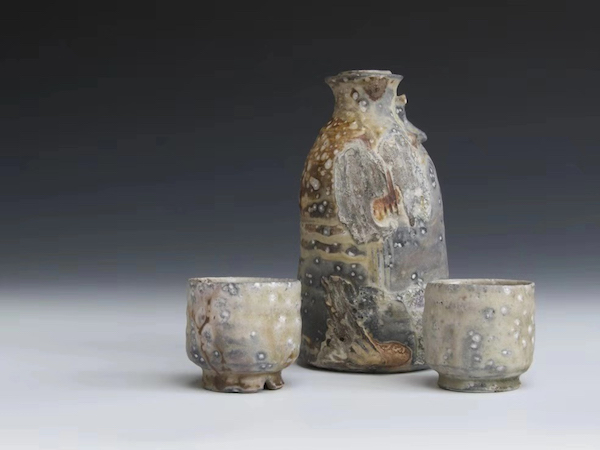 从陶都到上海，中外陶艺名家呈现柴烧之美与当代发展