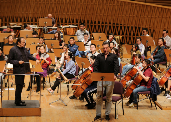 上海国际艺术节｜指挥家迪图瓦带来音乐会版《浮士德的沉沦》