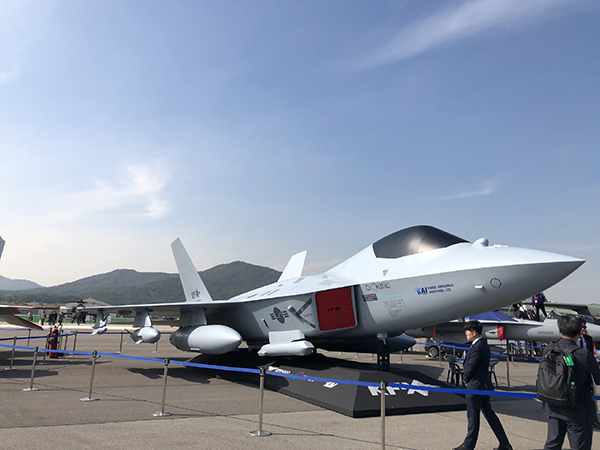 观察｜韩国KF-X隐身战机：F-22与F-35的混血儿