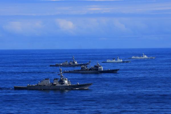 中美海军大西洋首演 基于《海上意外相遇规则》