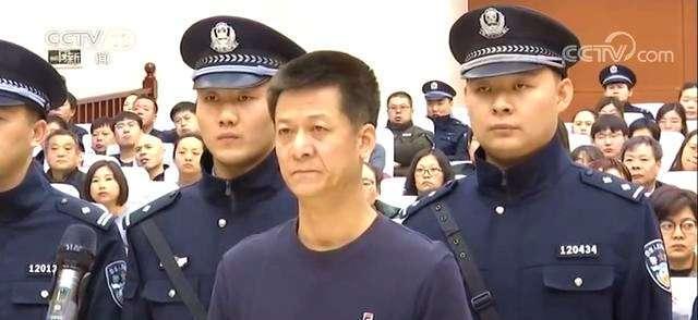 权健案尘埃落定，束昱辉被判有期徒刑9年，并处罚金人民币5000万元。