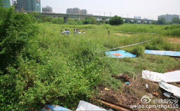 广东3岁女童走失4天后尸体现草丛，警方正调查死因