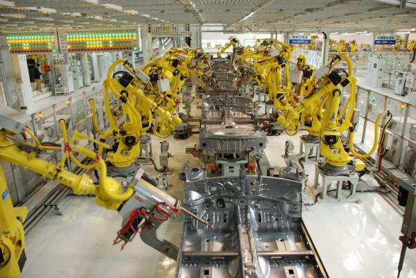 机器人替代汹涌来袭?制造业回流发达国家?瑞