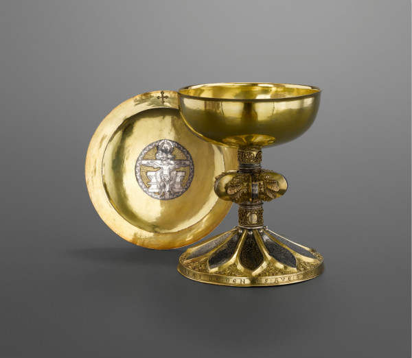 从上帝的仆人到王室的座上宾:中世纪西欧的金