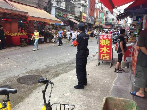 广州一7岁男童今晨上学途中被砍,警方全力追凶