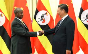 习近平会见乌干达总统穆塞韦尼