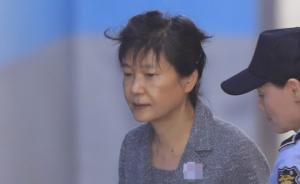 韩媒披露朴槿惠服刑细节：坐牢510天无人探视，共7次住院