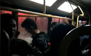 西安女大学生称公交车上遭猥亵，警方调查：误会，腰带坏了