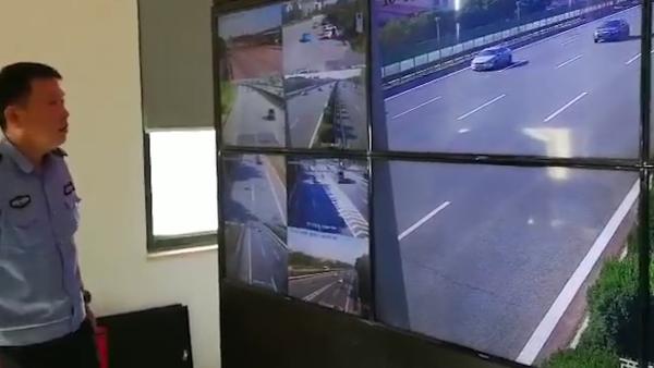 实时解答路况，江西高速交警通过视频指路