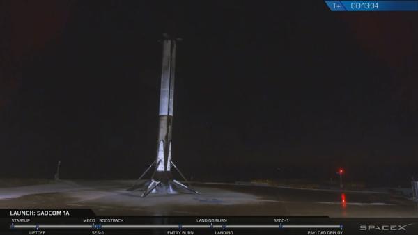 SpaceX再发射：首次美国西海岸陆地回收