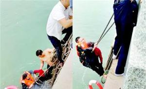 暖闻｜湖北宜昌一女子失足跌落长江，民警跳江将其救起