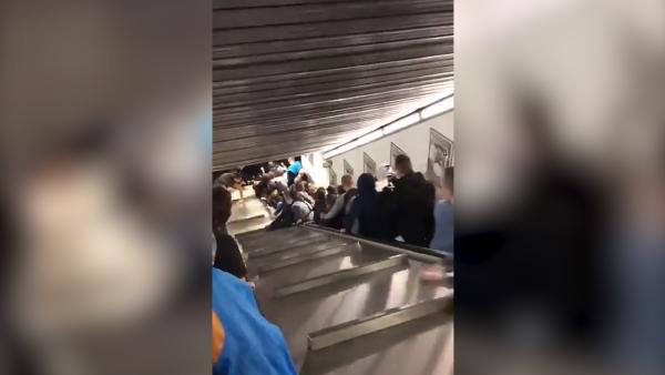 罗马地铁扶梯失控20伤，或因球迷蹦跳