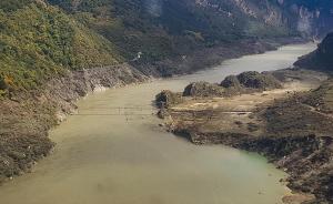 雅鲁藏布江堰塞湖险情基本解除，下游河道水位回落至正常状态