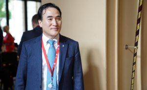 韩国人金正阳当选国际刑警组织主席