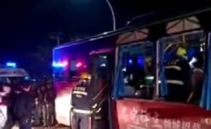 湖北阳新一客车与货车发生相撞事故，已致3死10伤