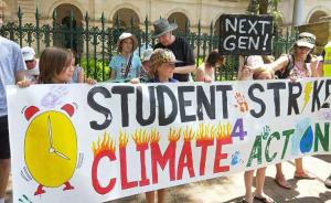 不满气候对策，数千澳大利亚学生罢课