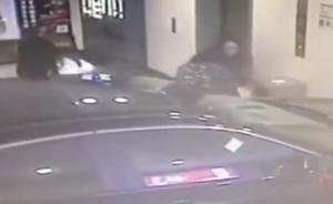 广东惠州女司机错把油门当刹车撞上商场电梯间，致1人受伤