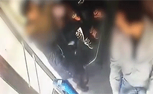 乘客打公交司機(jī),警方:其持精神殘疾證