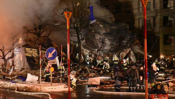 札幌居酒屋爆炸瞬间，两层建筑全倒塌