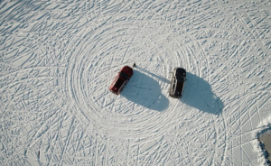 《极寒之旅》特技车手上线，带你雪地漂移挑战极限