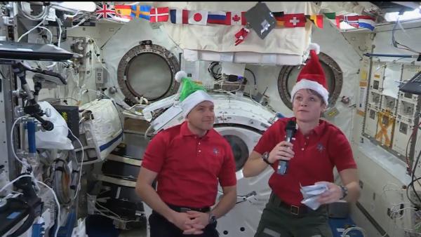 看看宇航员太空“圣诞大餐”吃什么