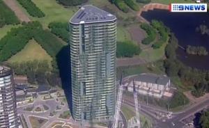 悉尼紧急疏散一栋36层公寓，大楼现“咔咔”声疑有倒塌风险