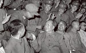 毛泽东诞辰125周年，军媒回顾主席与士兵在一起的经典画面