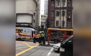 香港一校车冲上人行道，已致2死14伤