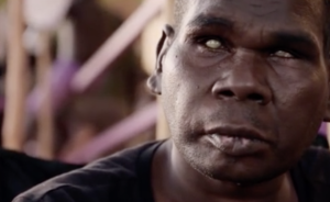格鲁姆：双目失明的澳洲土著音乐家，用耳朵来感受这个世界