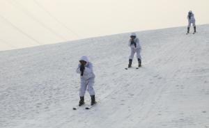 特種兵全副武裝穿過(guò)“林海雪原”