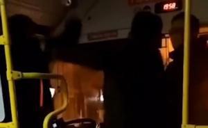 重庆万州再现乘客殴打公交司机？警方：已在处理