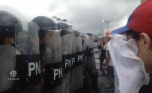 委内瑞拉示威游行，民众哭喊：帮帮我们