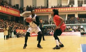 17支乡镇队11支有洋外援，中国乡村篮球催生“走穴”产业
