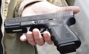 美众院通过法案要求对更大范围购枪者背景调查，但前景不明