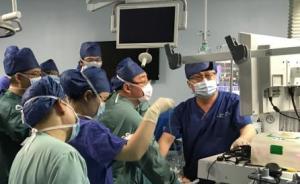 上海医学专家为40天婴儿成功实施内镜手术，创世界纪录