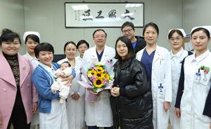婴儿吐奶严重竟是先天性疾病，出生40天时被上海医生治愈