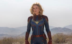从《惊奇队长》看女性超级英雄形象：要性感还是要超能力？