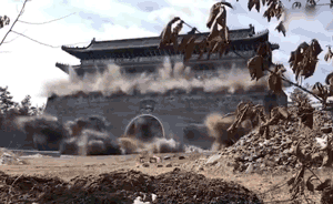 “曹園”大門爆破拆除,多道封鎖禁止通行