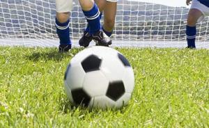 教育部：今年起开展足球特色幼儿园试点，尊重规律、兴趣为主