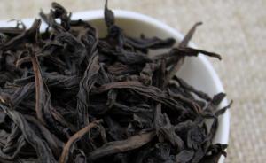随意贴“大师”“山场”标签，1斤岩茶能炒到几千到数十万元
