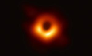 黑洞周围光环为什么是红色？基普·索恩：是科学家选择了红色